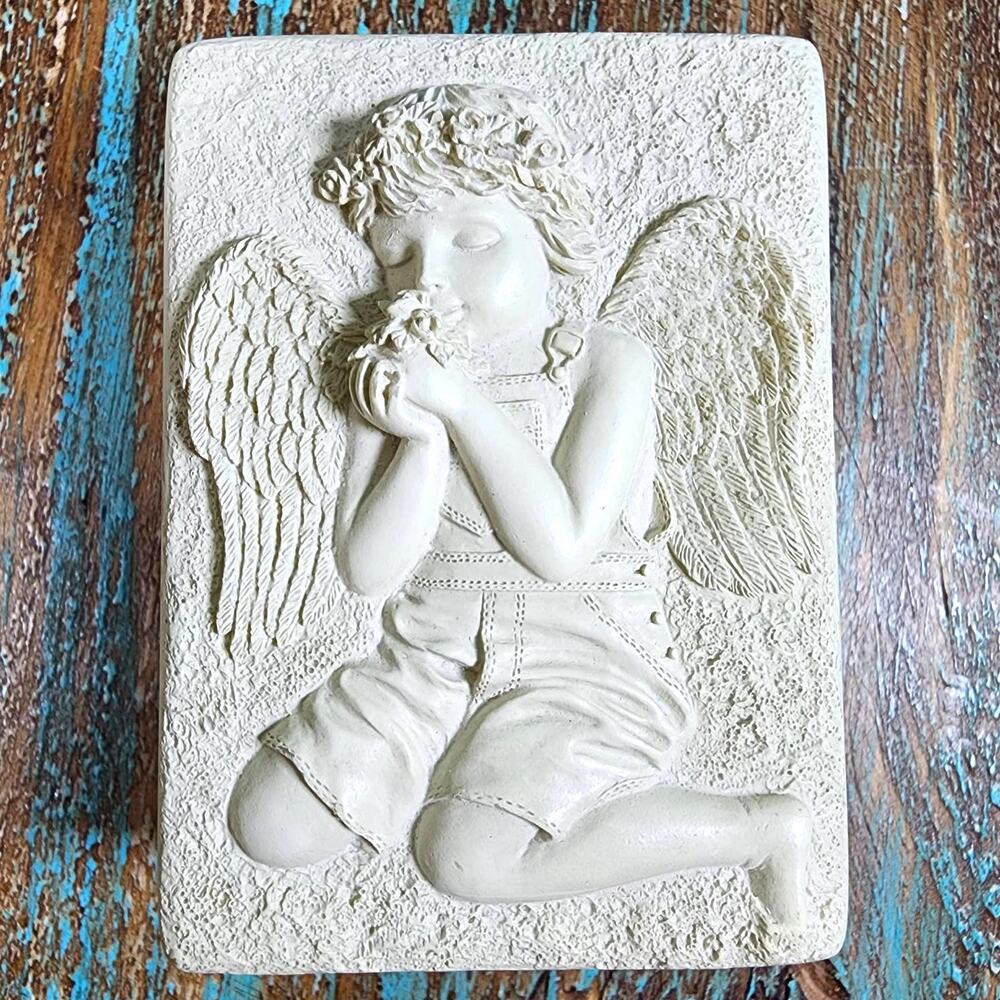 Vintage Angel Trinket Box Resin Keepsake Romantic Cottagecore Grannycore Decor